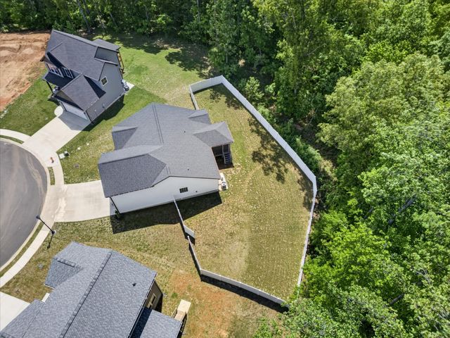 1255 Boulder Pass Rd, Clarksville, TN 37040