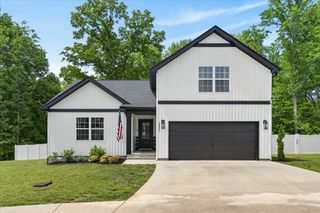 1255 Boulder Pass Rd, Clarksville, TN 37040