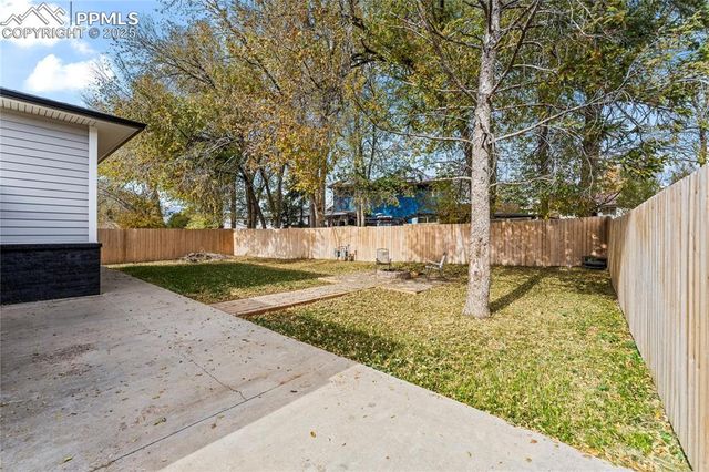 526 Griffith Way, Colorado Springs, CO 80911