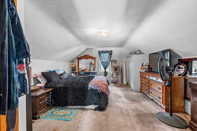 1932 N DIVISION STREET, Appleton, WI 54911