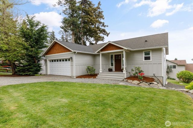 1070 Halsey Drive, Coupeville, WA 98239
