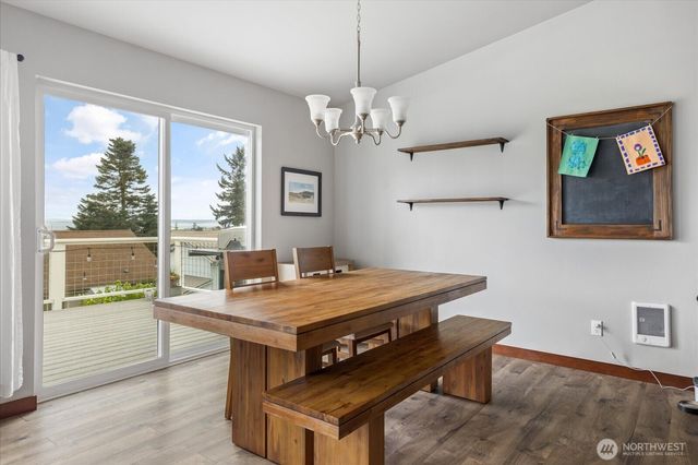 1070 Halsey Drive, Coupeville, WA 98239