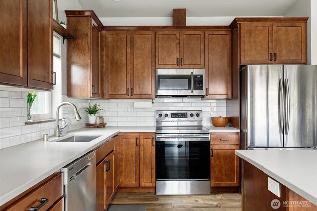 1070 Halsey Drive, Coupeville, WA 98239