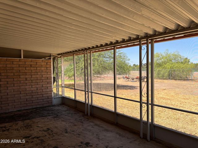 9920 N 97th Drive B, Peoria, AZ 85345