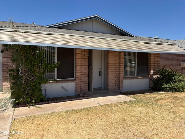 9920 N 97th Drive B, Peoria, AZ 85345