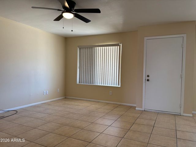 9920 N 97th Drive B, Peoria, AZ 85345