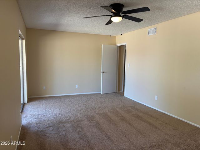 9920 N 97th Drive B, Peoria, AZ 85345
