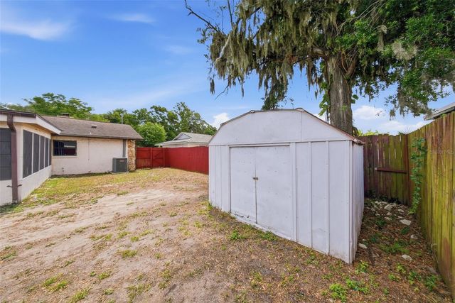 5020 PINE STREET, Seffner, FL 33584