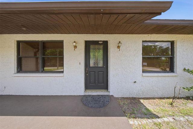 5020 PINE STREET, Seffner, FL 33584