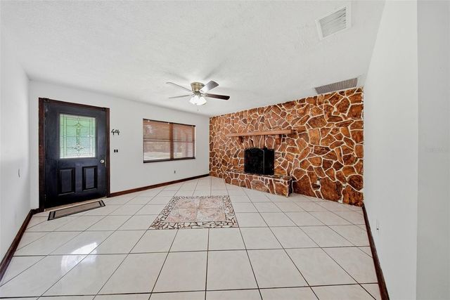 5020 PINE STREET, Seffner, FL 33584