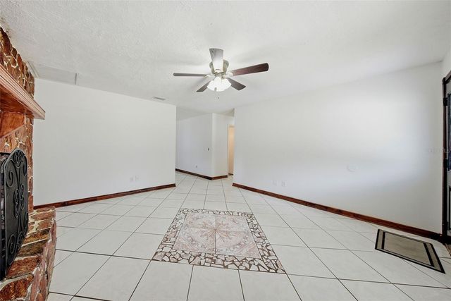 5020 PINE STREET, Seffner, FL 33584