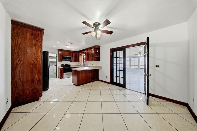 5020 PINE STREET, Seffner, FL 33584