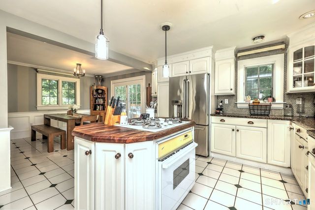 409 Dogburn Lane, Orange, CT 06477