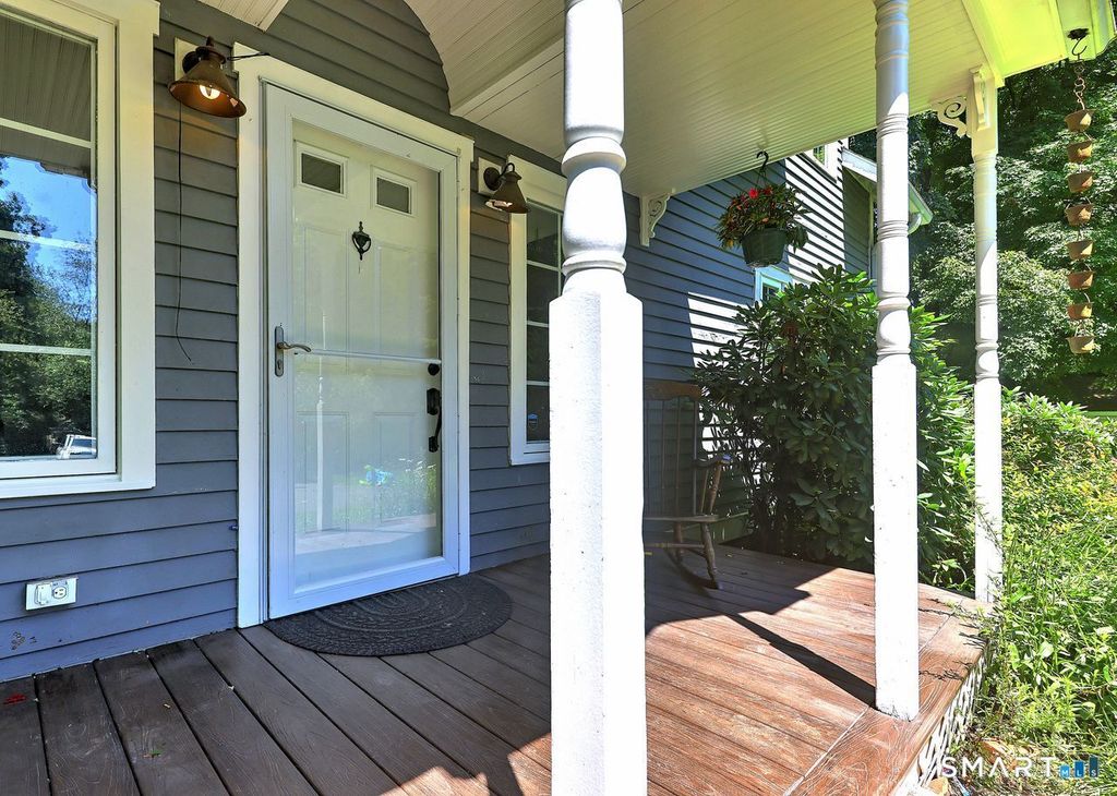 409 Dogburn Lane, Orange, CT 06477