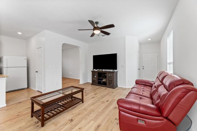 6308 Albany Sleigh DR, Del Valle, TX 78617
