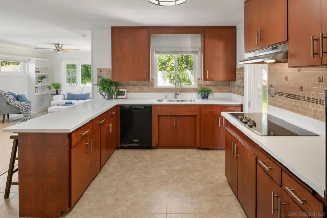 6626 Del Cerro Blvd, San Diego, CA 92120