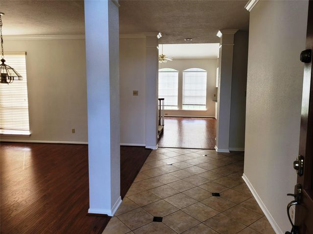 17403 Canyon Knoll Drive, Houston, TX 77095