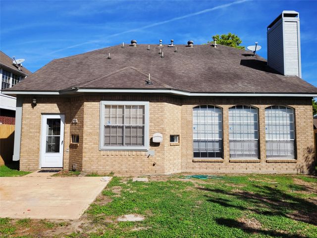 17403 Canyon Knoll Drive, Houston, TX 77095