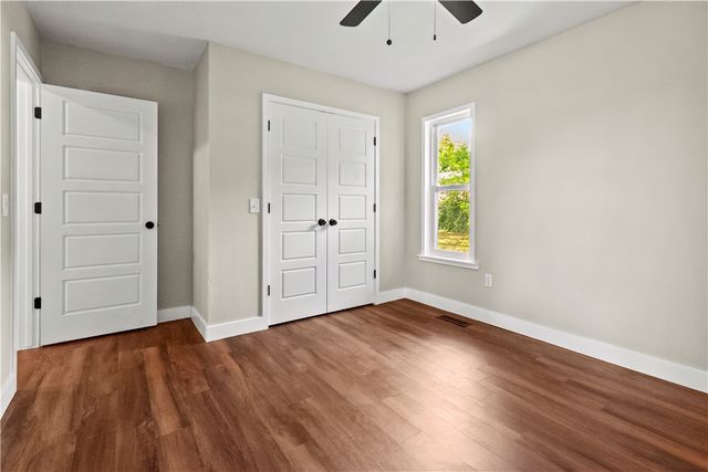 403 Swofford Street, Berryville, AR 72616