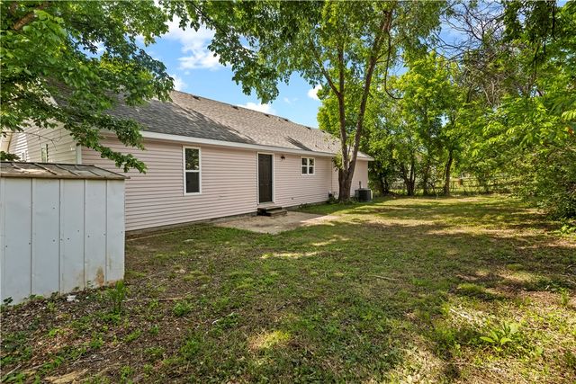 403 Swofford Street, Berryville, AR 72616