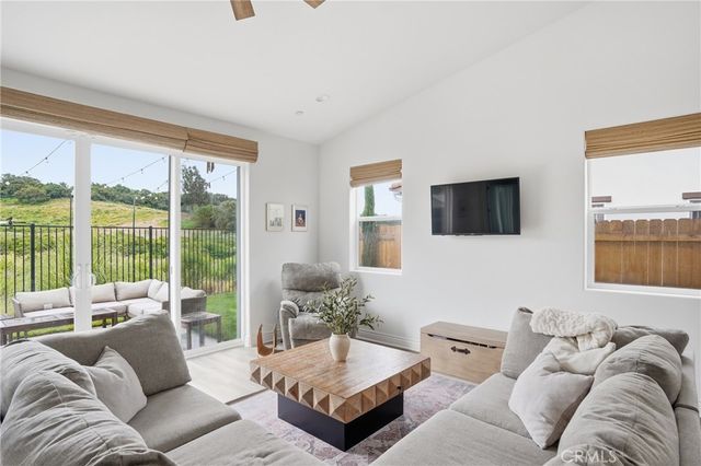 1158 Flax Drive, Santa Maria, CA 93455