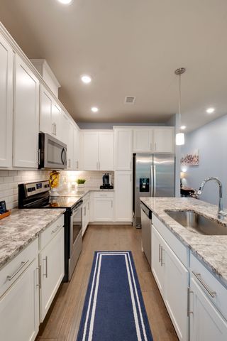 112 Bluestem Ct, Lebanon, TN 37090