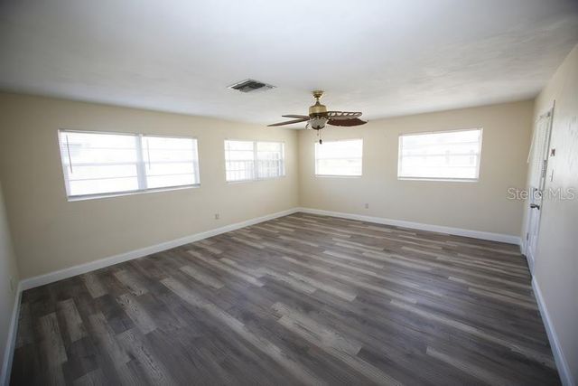 141 W CONNECTICUT AVENUE, Edgewater, FL 32132