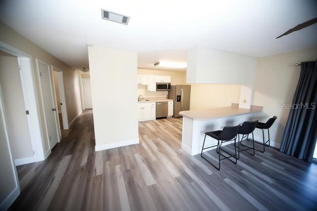 141 W CONNECTICUT AVENUE, Edgewater, FL 32132