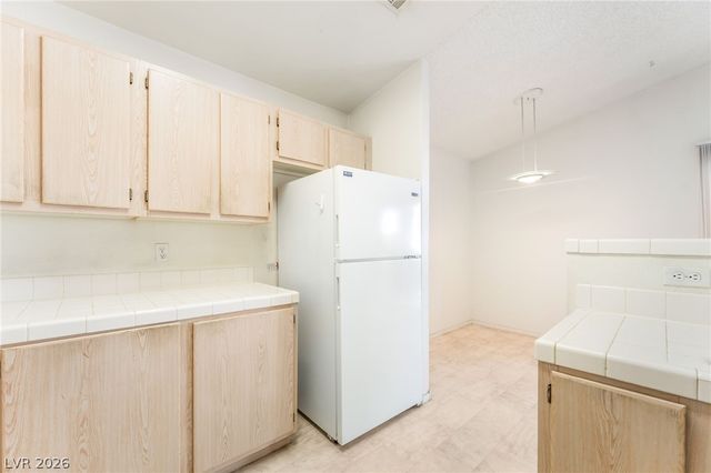 601 Devonhall Street 201, Las Vegas, NV 89145