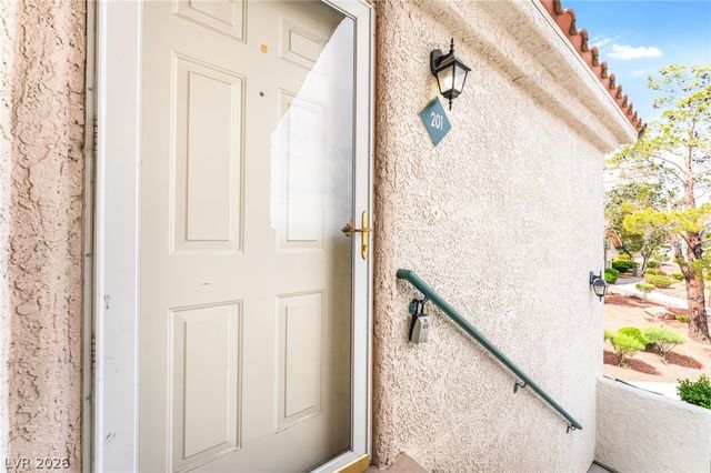 601 Devonhall Street 201, Las Vegas, NV 89145