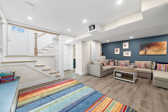 3136 S Komensky Avenue, Chicago, IL 60623