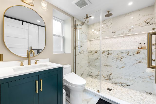 3136 S Komensky Avenue, Chicago, IL 60623