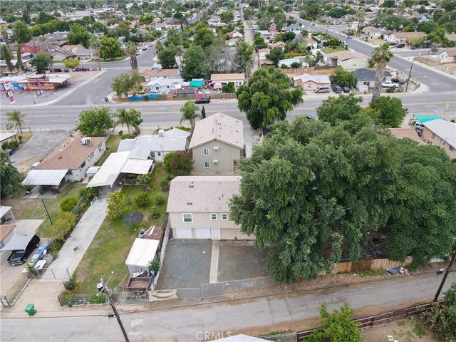 2207 River, Bakersfield, CA 93305
