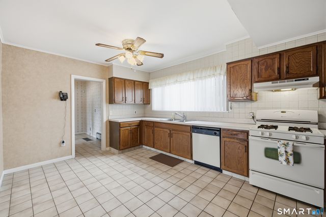 21 Culloden Road, Stamford, CT 06902