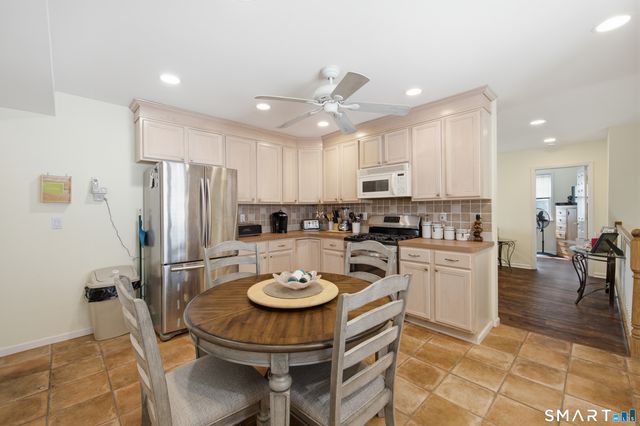 21 Culloden Road, Stamford, CT 06902