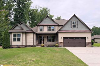 407 Oak Ridge Place, Easley, SC 29642