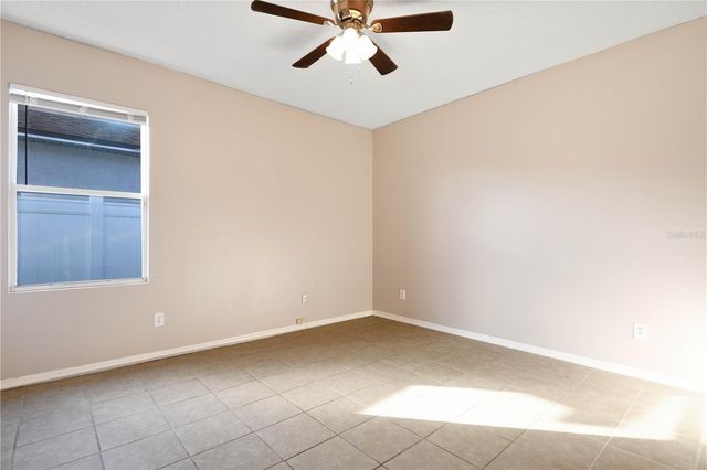 915 KNOLLWOOD DRIVE, Davenport, FL 33837