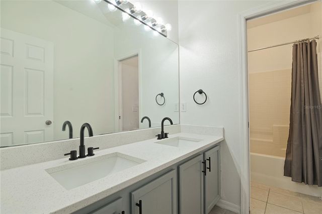 915 KNOLLWOOD DRIVE, Davenport, FL 33837