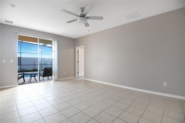 915 KNOLLWOOD DRIVE, Davenport, FL 33837