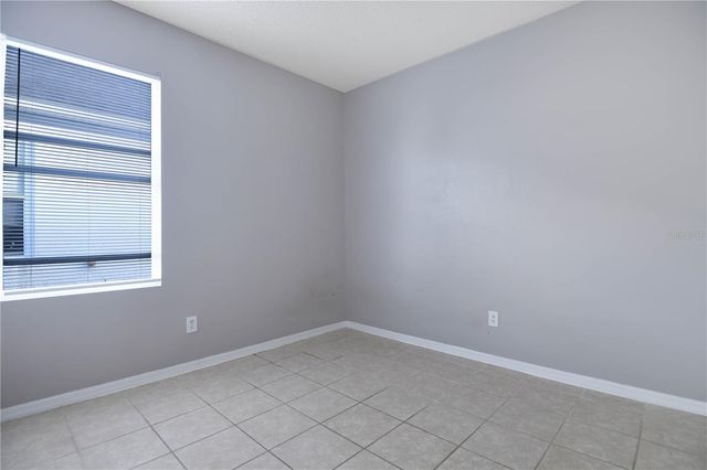 915 KNOLLWOOD DRIVE, Davenport, FL 33837