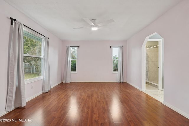 11631 EAST RIDE Drive, Jacksonville, FL 32223