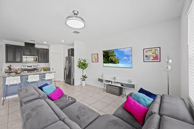 941 Seabright Avenue, West Palm Beach, FL 33413