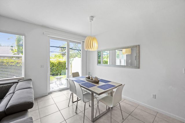 941 Seabright Avenue, West Palm Beach, FL 33413