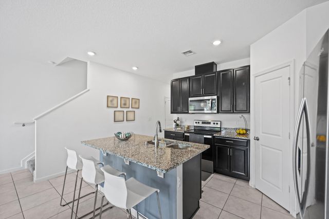 941 Seabright Avenue, West Palm Beach, FL 33413