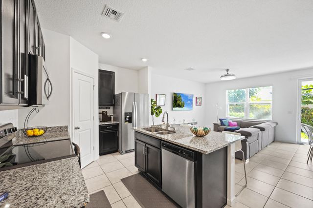 941 Seabright Avenue, West Palm Beach, FL 33413