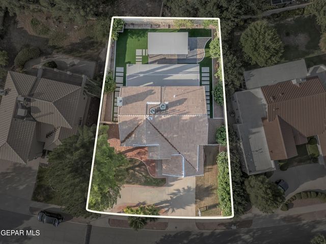 621 Rosinante Road, El Paso, TX 79922