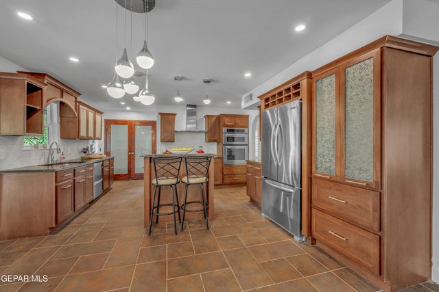 621 Rosinante Road, El Paso, TX 79922