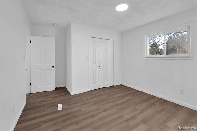 8029 Roosevelt Street, Taylor, MI 48180