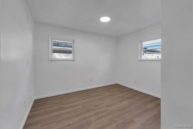 8029 Roosevelt Street, Taylor, MI 48180