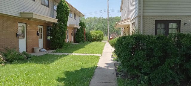 8542 W Villard AVENUE, Milwaukee, WI 53225